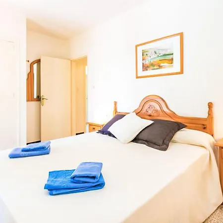 Global Velazquez - By Global Holidays 8539 Holiday home *